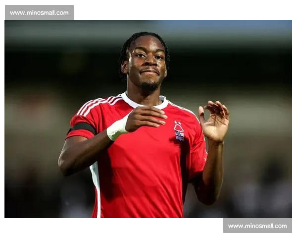 范德萨力荐曼联召回安东尼！加纳乔离队传闻升级，红魔锋线重组引争议