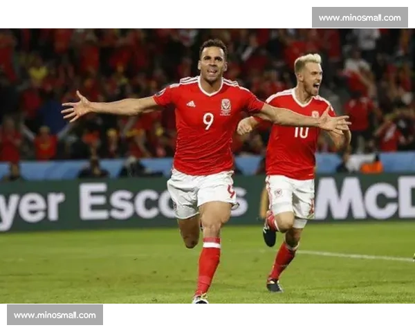 豪门恩怨再续!LPL季后赛旧仇未了,新仇又添,火药味十足! 豪门恩怨再续!LPL季后赛旧仇未了,新仇又添,火药味十足!